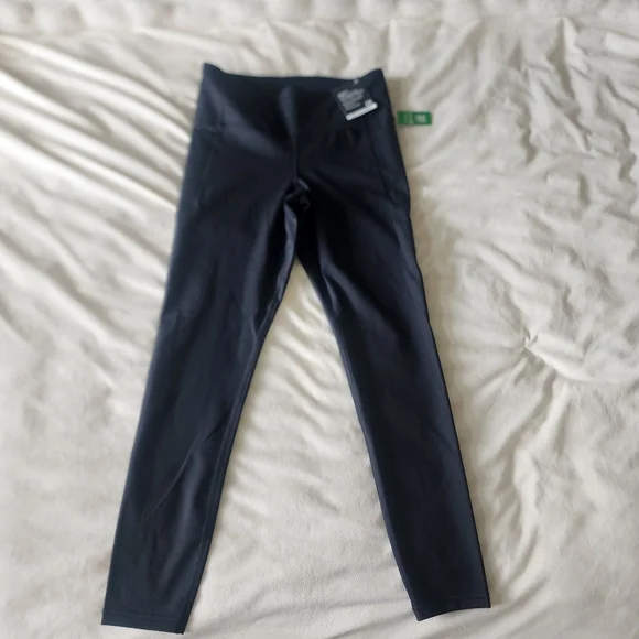COPY - Gapfit Recycled Power Leggings - Picture 2 of 5